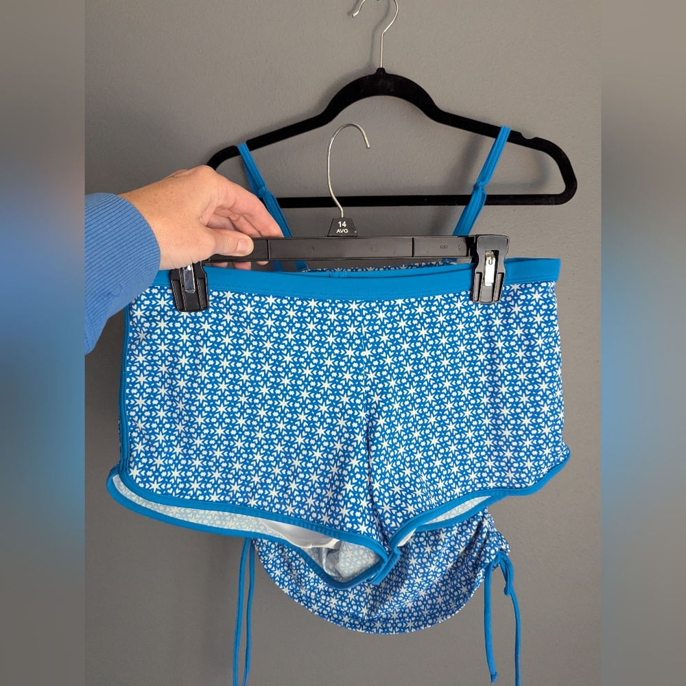 Women's Boden Tankini And Shorts Swimsuit With Adjustable Straps. Size 8. - Picture 6 of 6